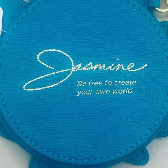 Bath & Body Works Disney JASMINE PocketBac, Coin Purse.Hand Gel & Lip Gloss NEW - Picture 6 of 8